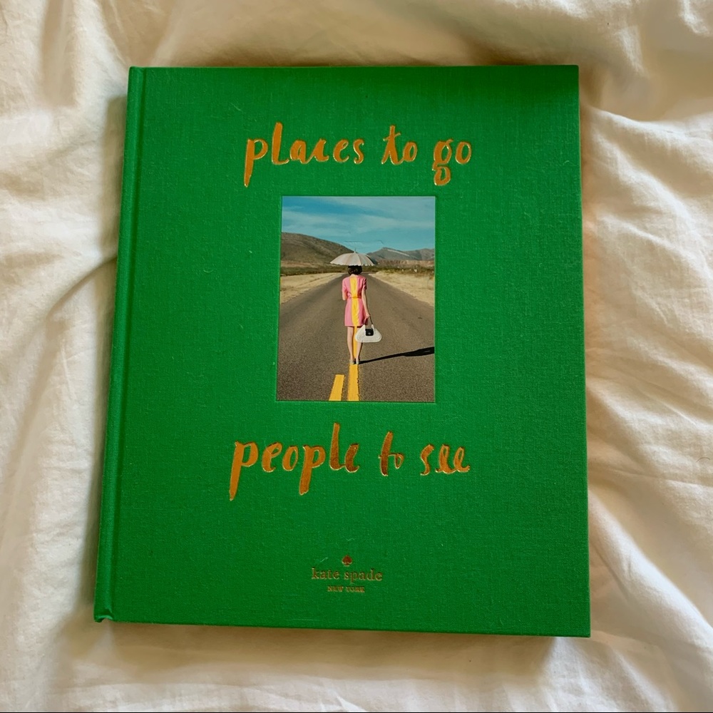 🌀 SOLD 🌀 KATE SPADE TRAVEL ART BOOK